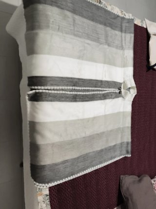Poncho de lana pura a rayas