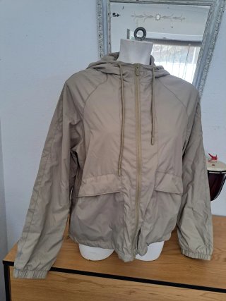Chubasquero Cortavientos Beige