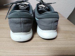 Zapatillas Nike Grises