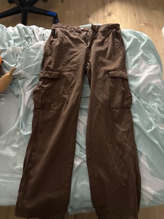 Pantalones cargo marrones