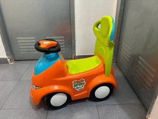 Coche correpasillos 4 en 1