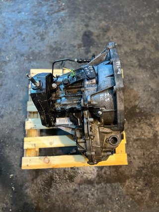 Caja de cambios Renault Master 2.5 PF6004