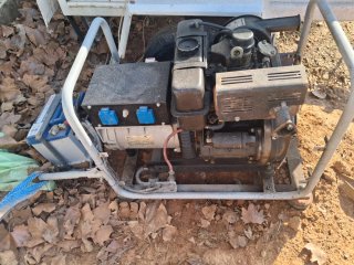 Generador Eléctrico con Batería lombardini