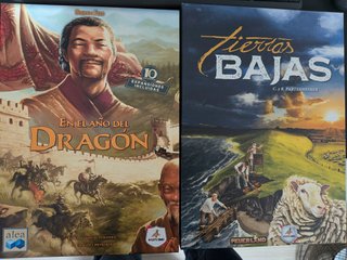 Pack Juegos: En el Año del Dragón y Tierras Bajas