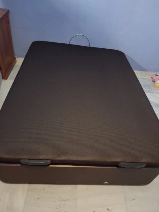Canapé abatible 135cm marrón