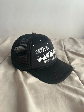 Gorra Hellstar Negra y Blanca