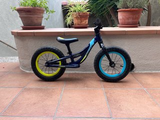 Bici Monty 12 pulgadas  Para niño de 2 - 3 años.