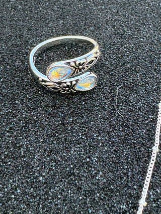 Conjunto Plata: Collar, Pendientes y Anillo piedra