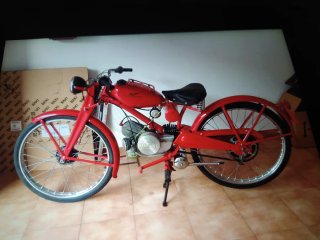 Moto Guzzi 75cc Roja Antigua Funciona Sólo ITV