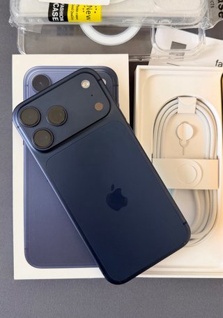 iPhone 17 Pro Max Azul Oscuro
