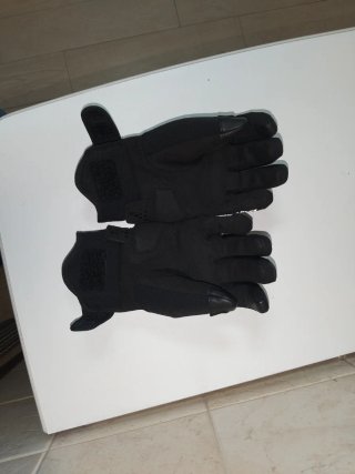 Guantes de moto marca DAINESE para invierno
