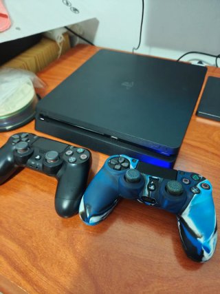Consola PS4 (PlayStation 4) Slim 1TB