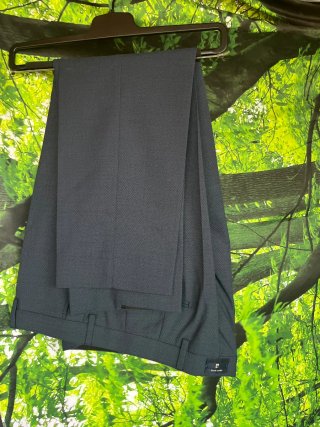 Camisas, trajes, pantalones, etc