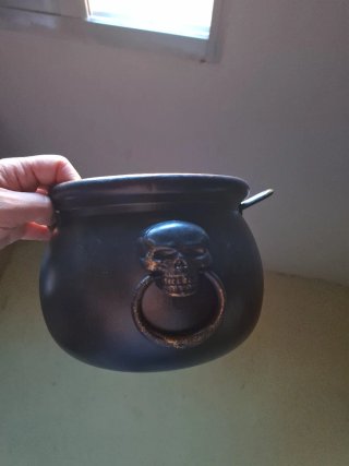 Caldero de Disfraz con Calavera