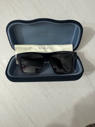 Gafas de sol Gucci negras