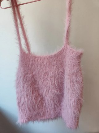 Top de tiras con textura de peluche rosa