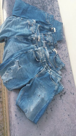 Lote de 4 pantalones vaqueros Zara