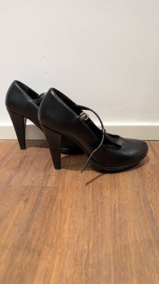 Scarpe eleganti con tacco nere
