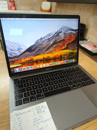 MacBook Pro 8 GB RAM 13" 2016 i5-6267U SSD 251 GB