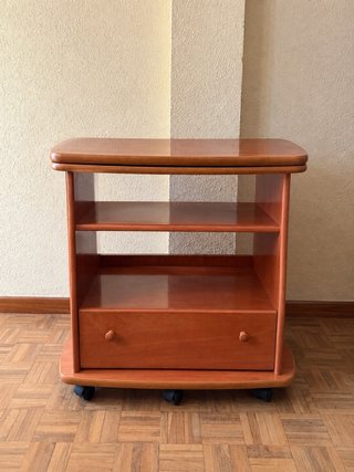 Mesa para TV de madera marrón