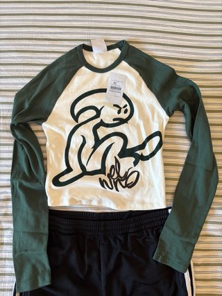 Camiseta Bershka x El Niño manga larga S.