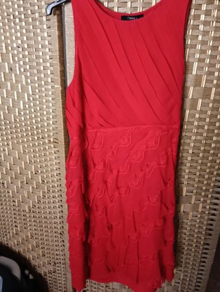 Vestido de fiesta rojo Sfera con encaje