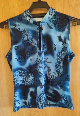 Elegante blusa Mimkie azul y negra talla S
