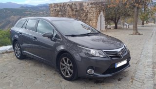 Toyota Avensis 2012