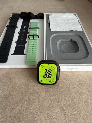 Apple Watch Ultra 2 Cellular - negro titanio