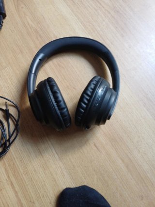 Auriculares inalámbricos negros