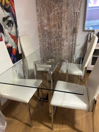 Mesa y 4 Sillas Comedor Cristal