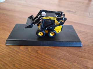 Miniatura New Holland L175