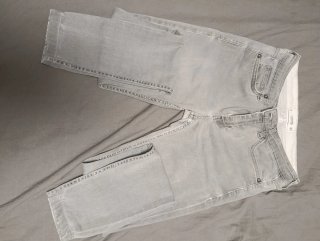 Pantalones vaqueros grises Mango