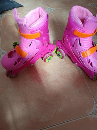 Patines en línea rosas para niña