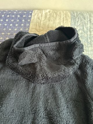 Sudadera de Pelito Negra 12 Meses