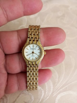 Reloj Brain Stil Dorado
