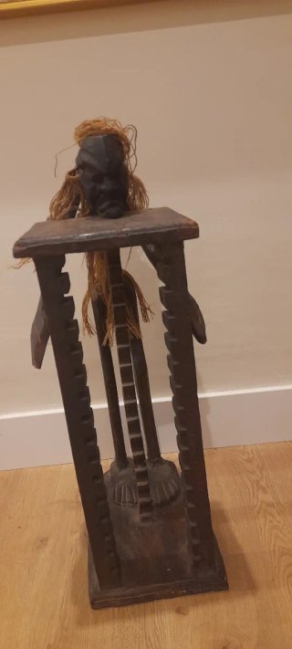 Figura Africana Decorativa con Almacenaje