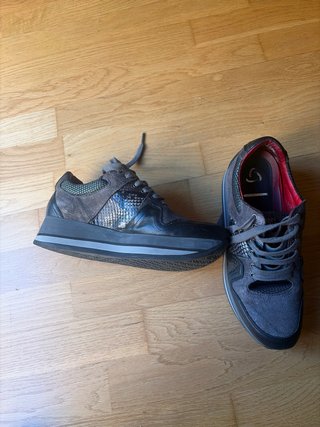 Zapatos de piel mujer negros y plateados