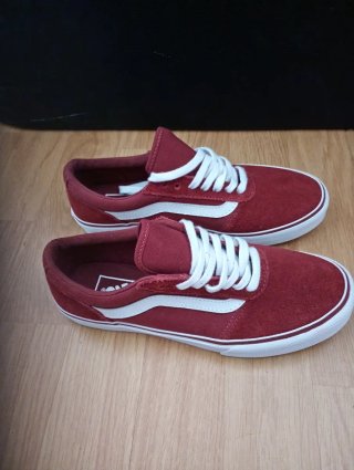 Zapatillas Vans Nuevas Rojas y Blancas TALLA 34,5