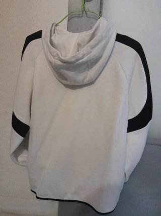 Sudadera Puma con capucha Talla L