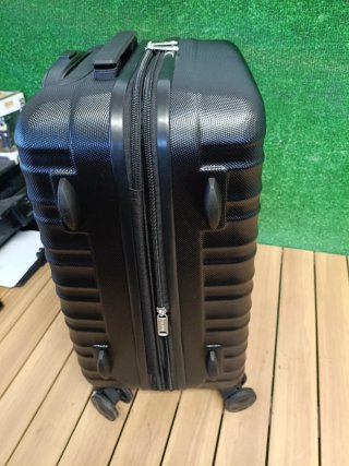 Amazon Basics Maleta Rígida de Cabina 55 cm Negra