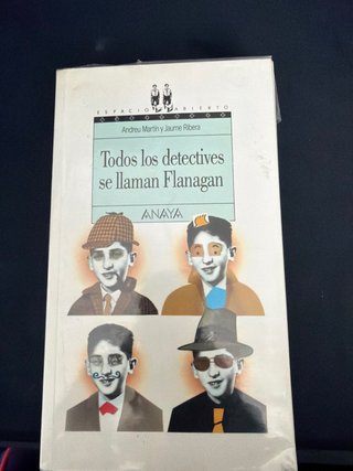Todos los detectives se llaman Flanagan
