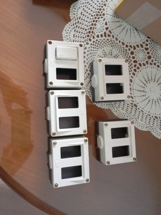 4 Cajas con Tapa Eunea Metropo