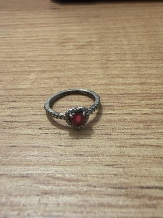 Anillo Pandora Corazón Rojo