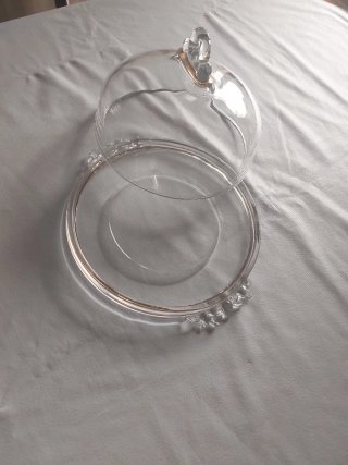 Quesera de cristal con tapa