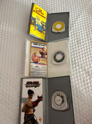 Giochi PSP: WWE SmackDown vs. Raw 2011, I Simpson
