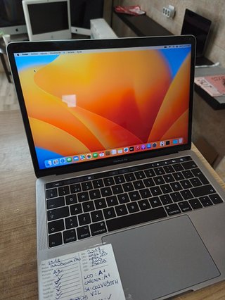 MacBook Pro 8 GB RAM 13" 2017 i5-7267U SSD 251 GB