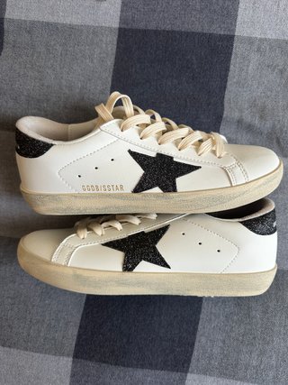 Golden Goose Sneakers Blancas con Estrella Negra