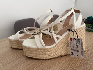 Sandalias Cuña Zara Blancas Talla 37