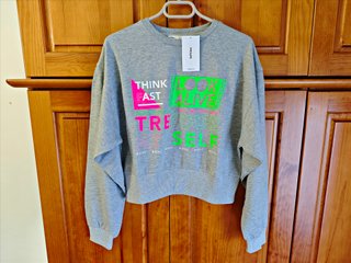 SUDADERA CROPPED